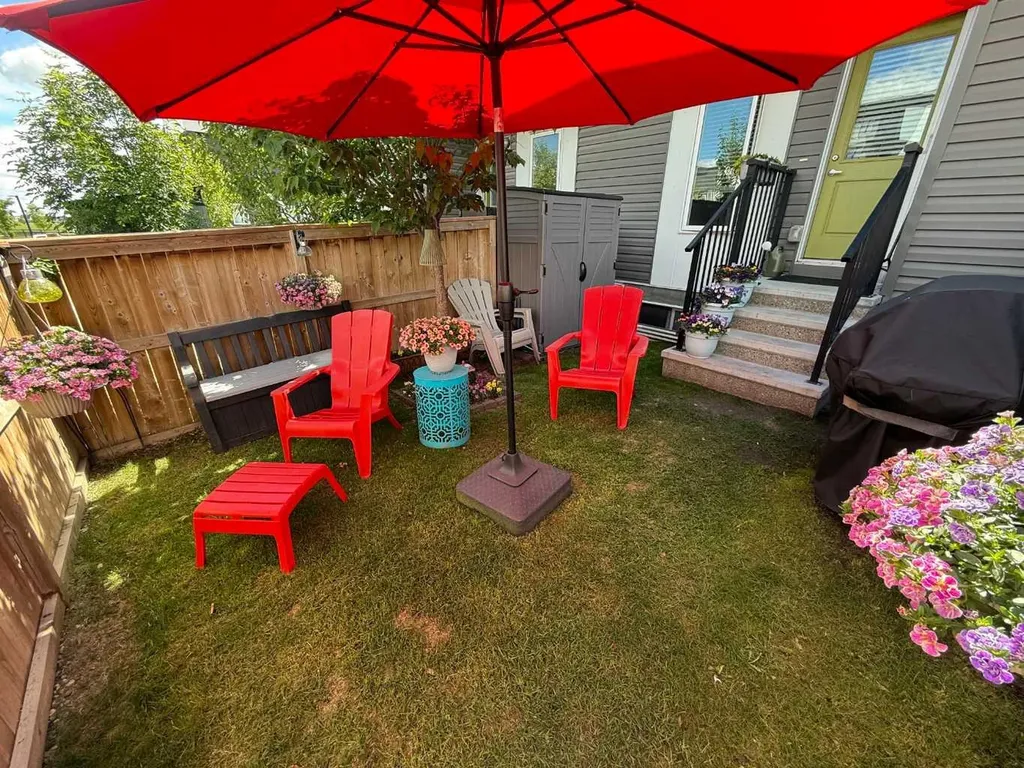 338 Seton Circle SE Calgary AB T3M 3H1