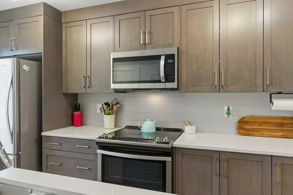 338 Seton Circle SE Calgary AB T3M 3H1
