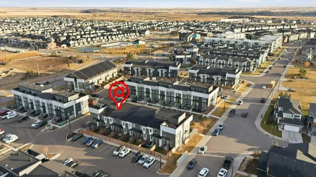 338 Seton Circle SE Calgary AB T3M 3H1