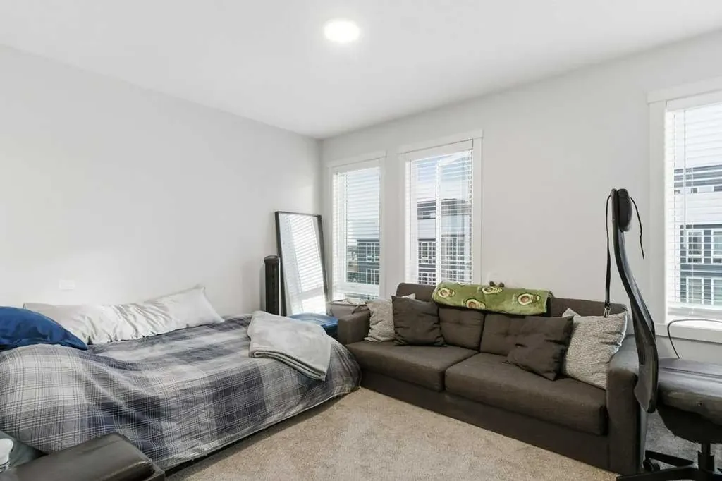 338 Seton Circle SE Calgary AB T3M 3H1