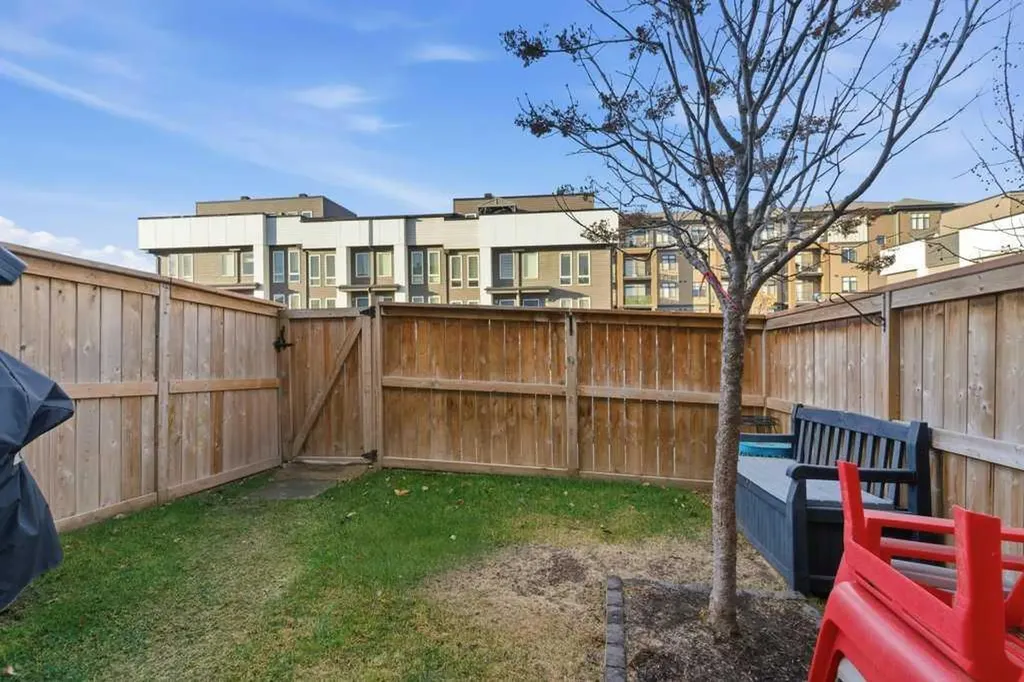 338 Seton Circle SE Calgary AB T3M 3H1