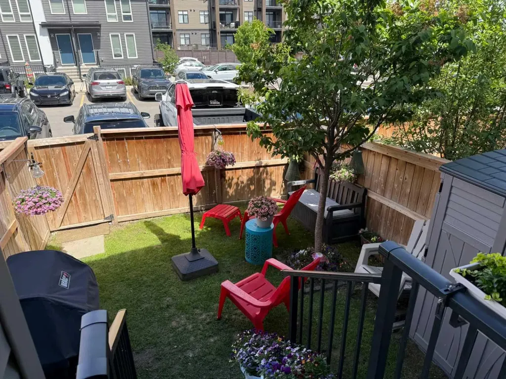 338 Seton Circle SE Calgary AB T3M 3H1