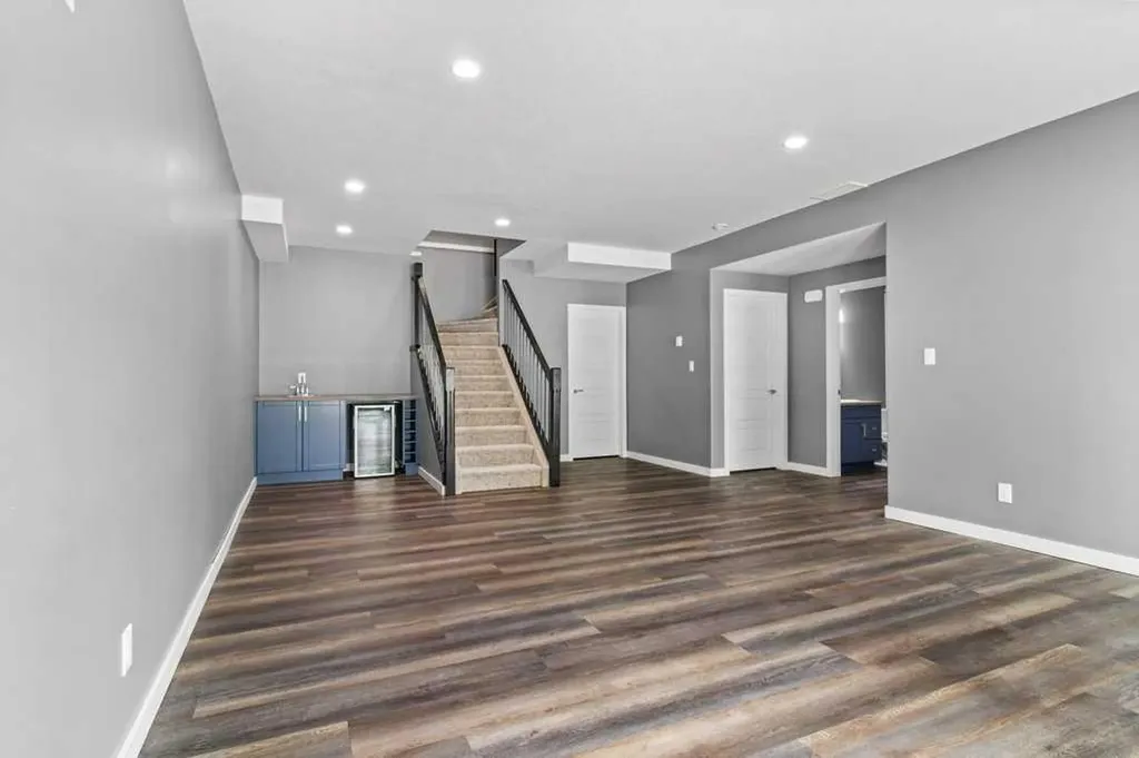 26 Regal Court Sylvan Lake AB T4S 0G2