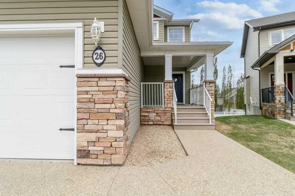 26 Regal Court Sylvan Lake AB T4S 0G2
