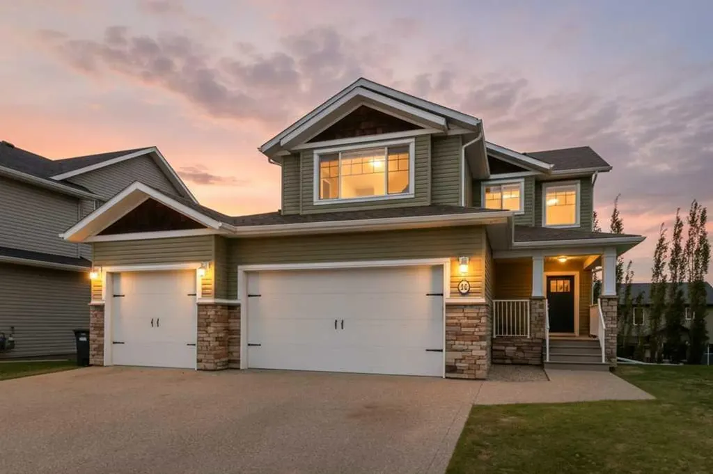 26 Regal Court Sylvan Lake AB T4S 0G2