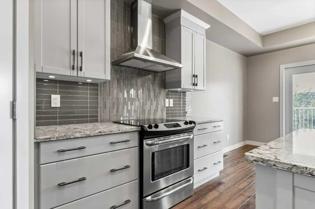 26 Regal Court Sylvan Lake AB T4S 0G2