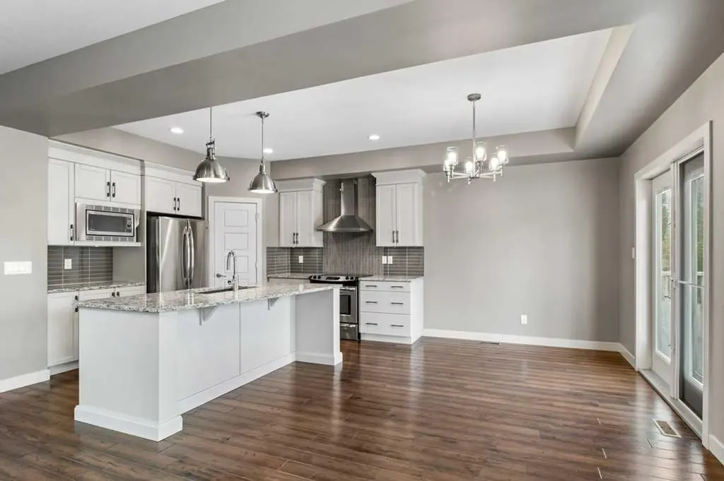26 Regal Court Sylvan Lake AB T4S 0G2