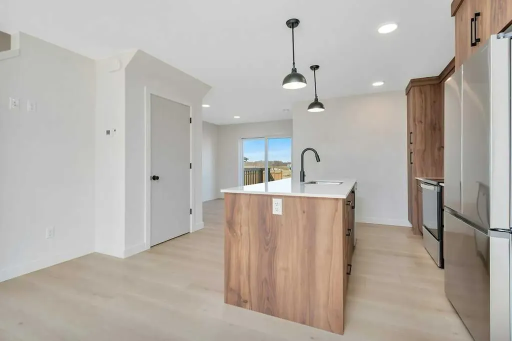 58 Lake Street Rural Red Deer County AB T4E 3C9
