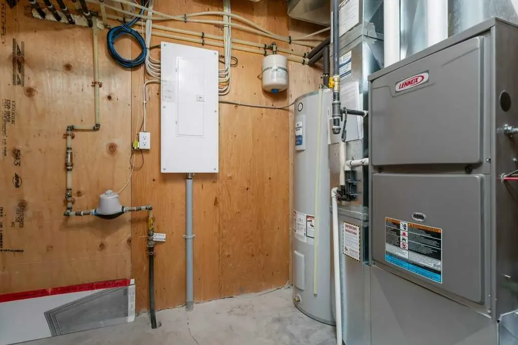58 Lake Street Rural Red Deer County AB T4E 3C9