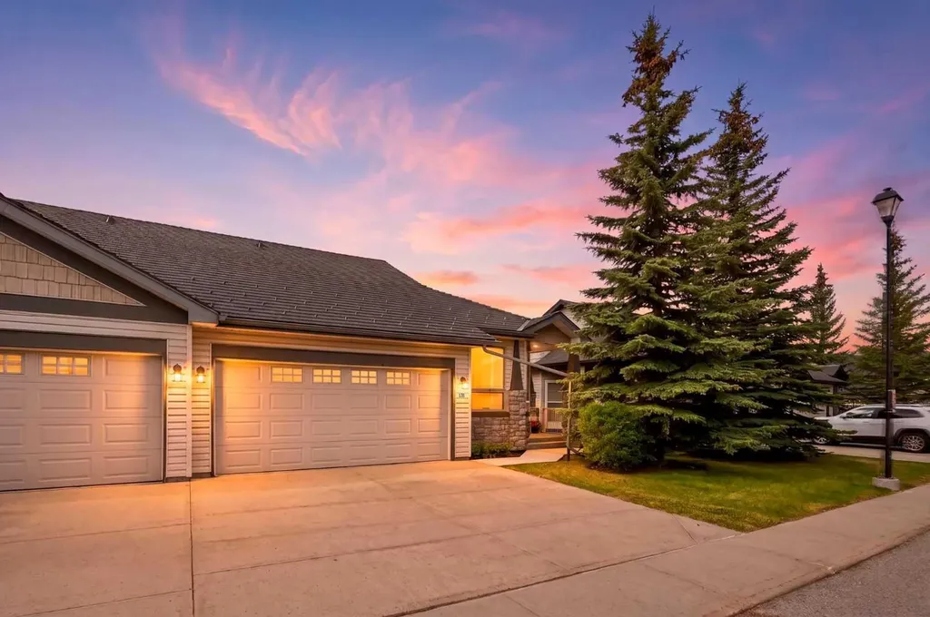 131 Springbank Terrace SW Calgary AB T3H 4S8