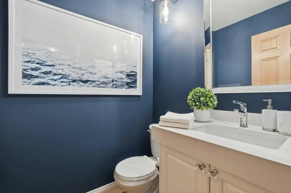 131 Springbank Terrace SW Calgary AB T3H 4S8