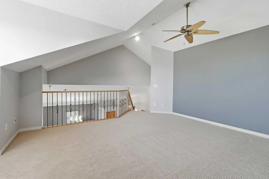131 Springbank Terrace SW Calgary AB T3H 4S8