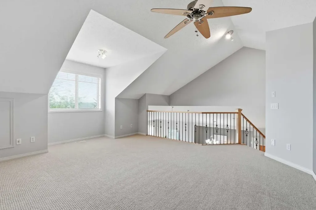 131 Springbank Terrace SW Calgary AB T3H 4S8