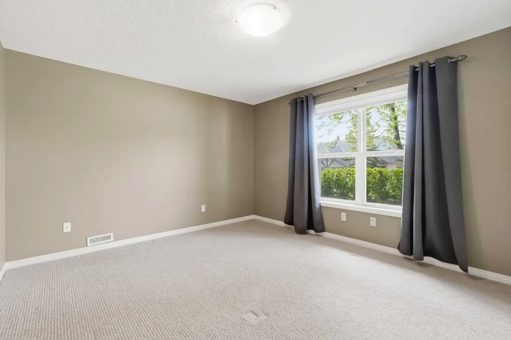 131 Springbank Terrace SW Calgary AB T3H 4S8