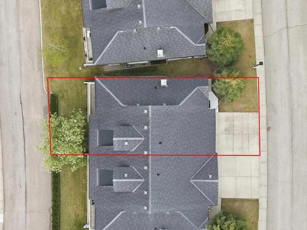 131 Springbank Terrace SW Calgary AB T3H 4S8