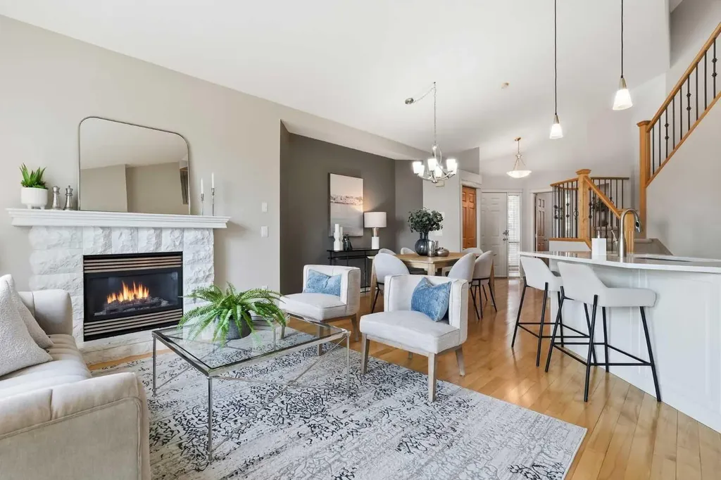 131 Springbank Terrace SW Calgary AB T3H 4S8