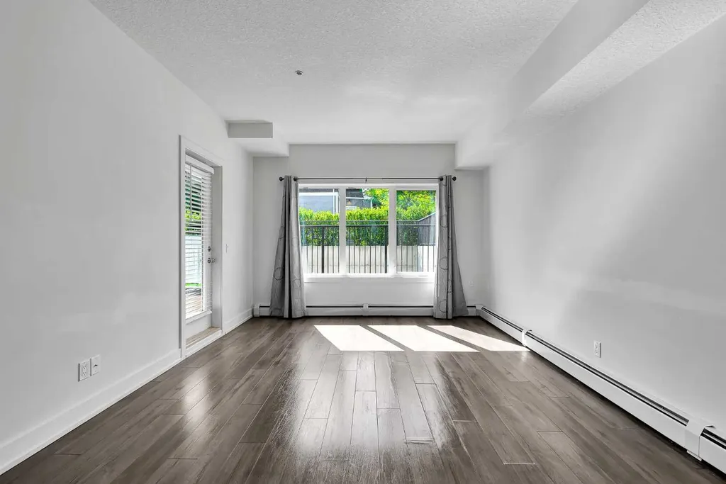 611 Edmonton Trail NE Calgary AB T2E3J3