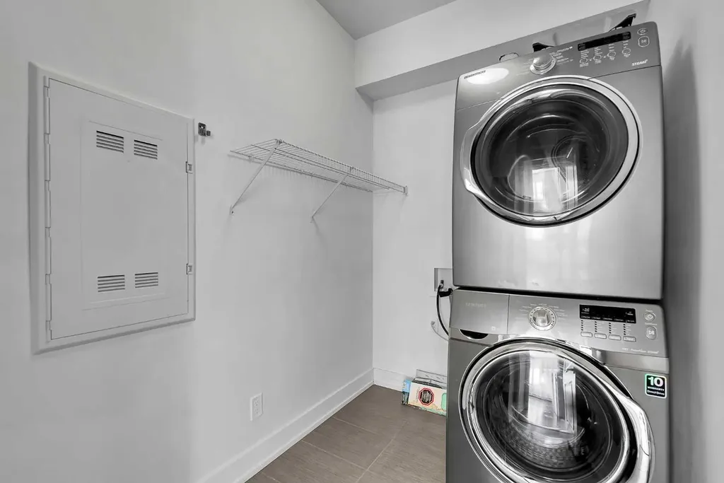 611 Edmonton Trail NE Calgary AB T2E3J3