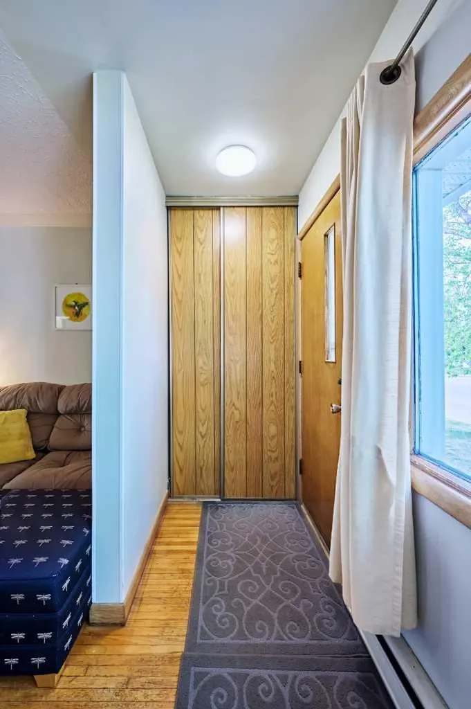 2511 22 Street NW Calgary AB t2m 3y1