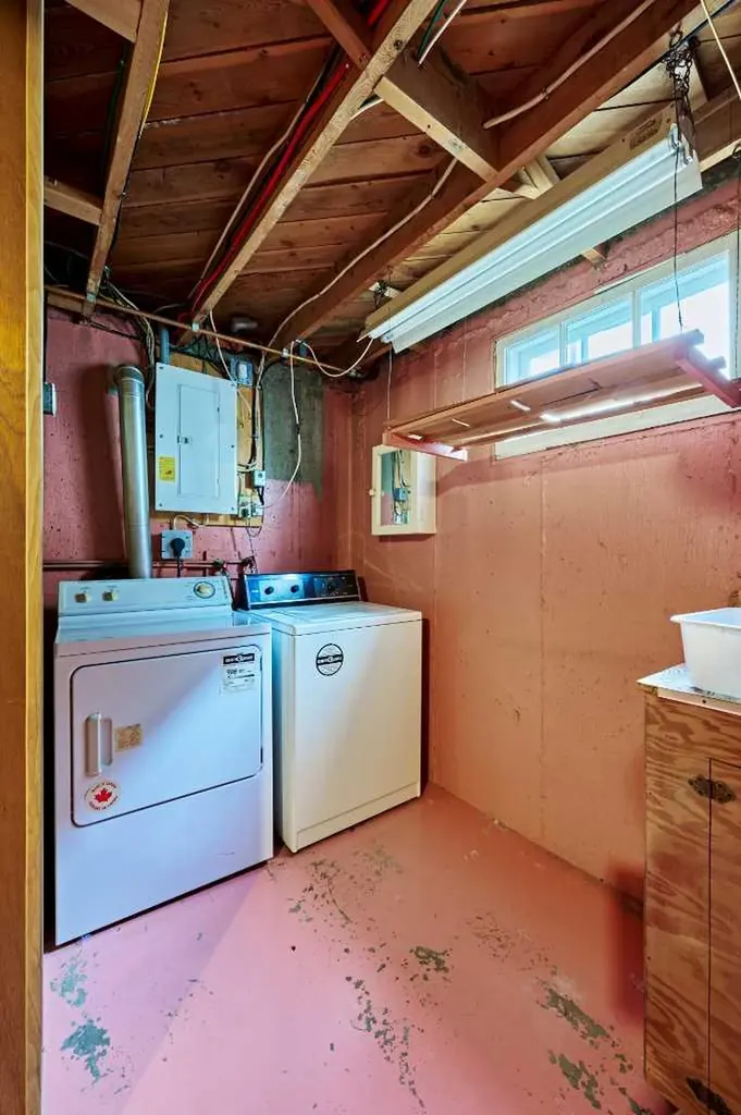 2511 22 Street NW Calgary AB t2m 3y1