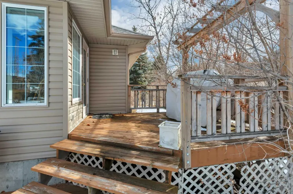 49 Coventry Lane Lacombe AB T4L1T3