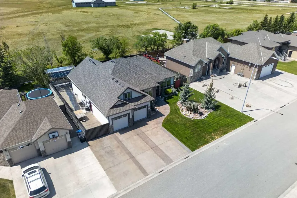 135 Garrison Drive Fort Macleod AB T0L0Z0
