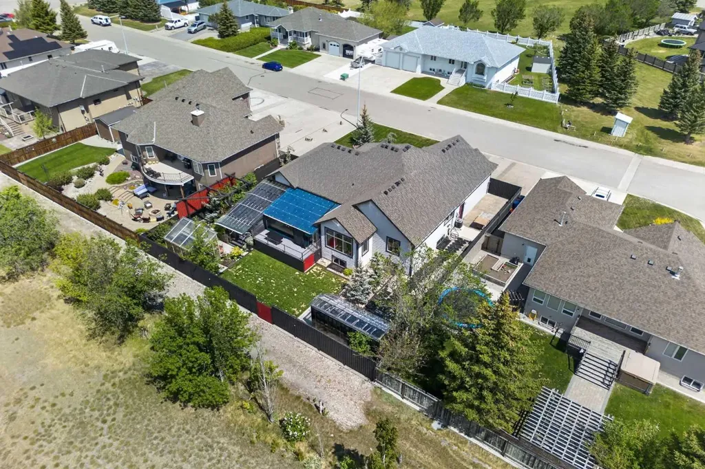 135 Garrison Drive Fort Macleod AB T0L0Z0