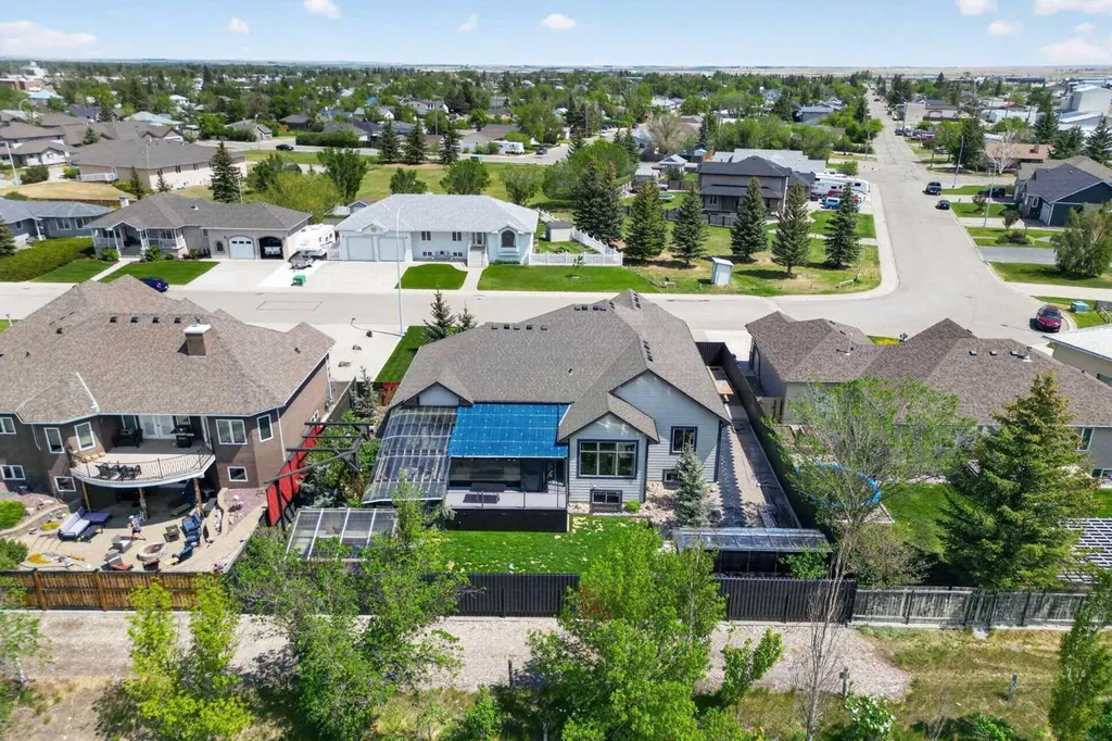 135 Garrison Drive Fort Macleod AB T0L0Z0