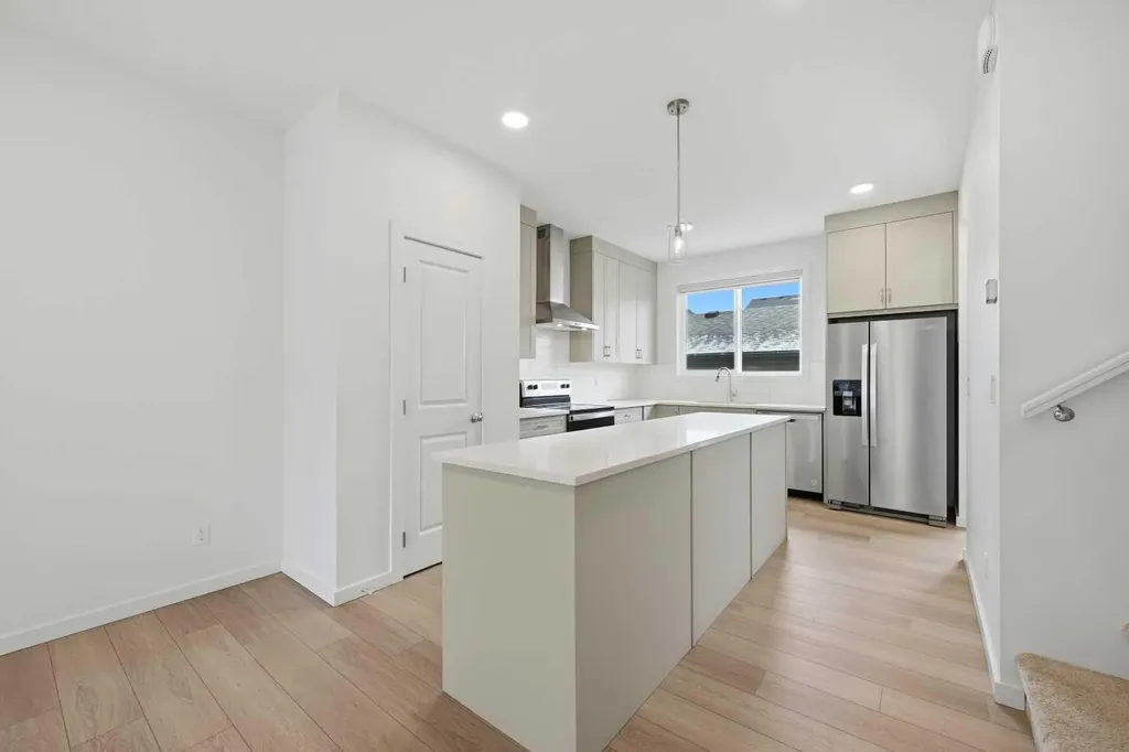 60 Savanna Place NE Calgary AB T3J 0X5