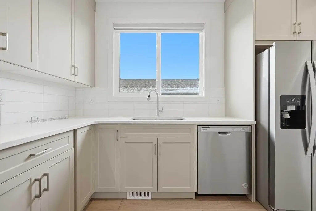 60 Savanna Place NE Calgary AB T3J 0X5