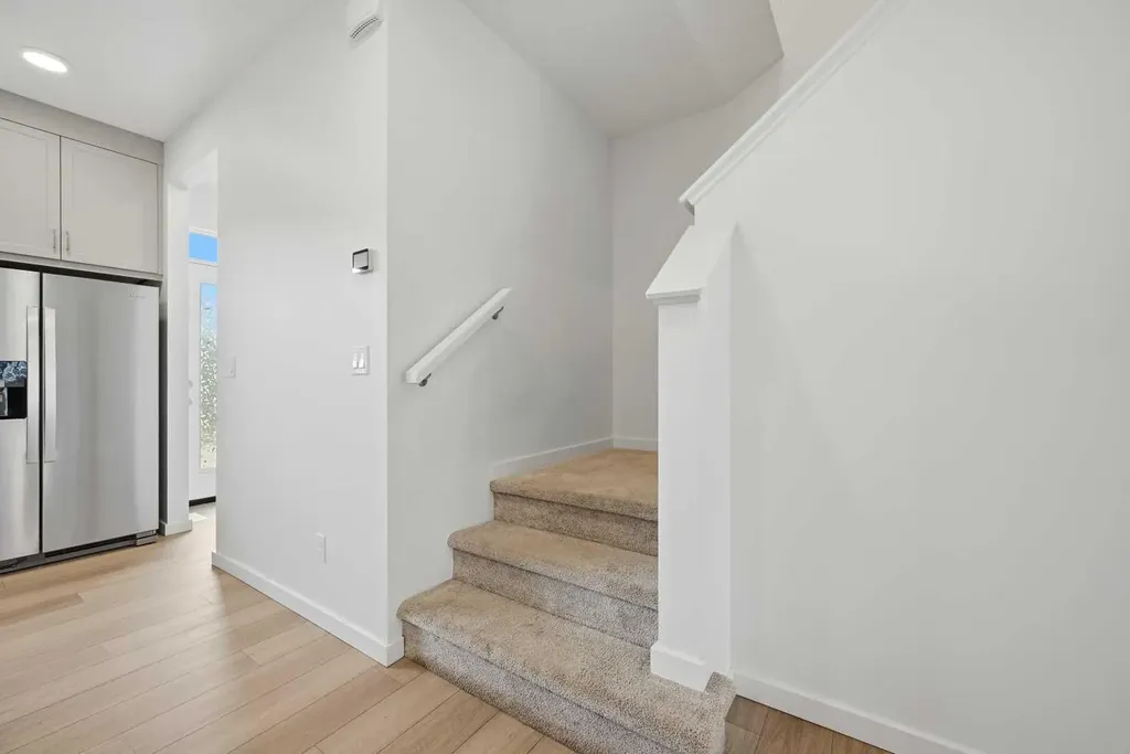 60 Savanna Place NE Calgary AB T3J 0X5