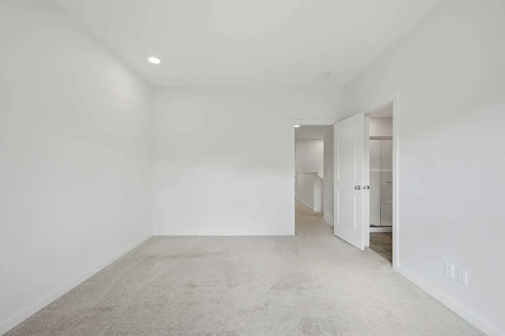 60 Savanna Place NE Calgary AB T3J 0X5