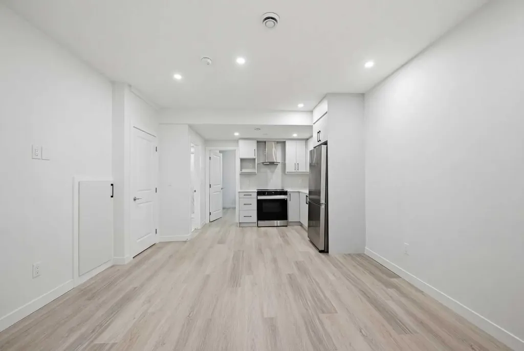 60 Savanna Place NE Calgary AB T3J 0X5