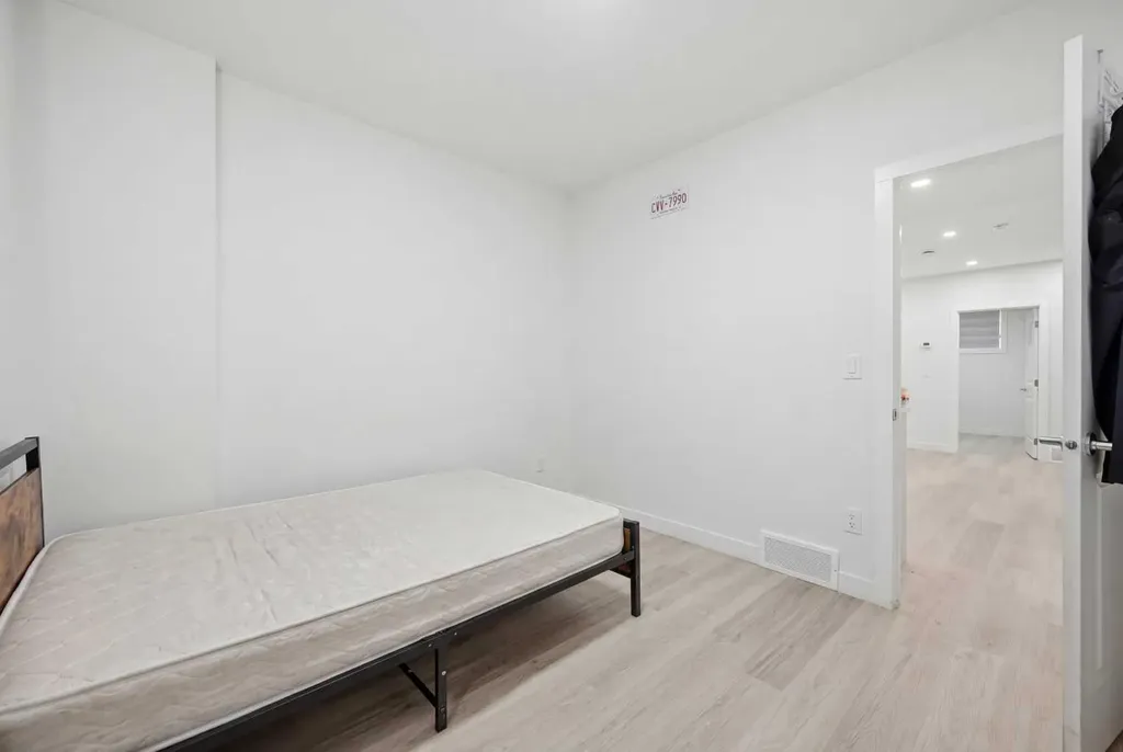60 Savanna Place NE Calgary AB T3J 0X5