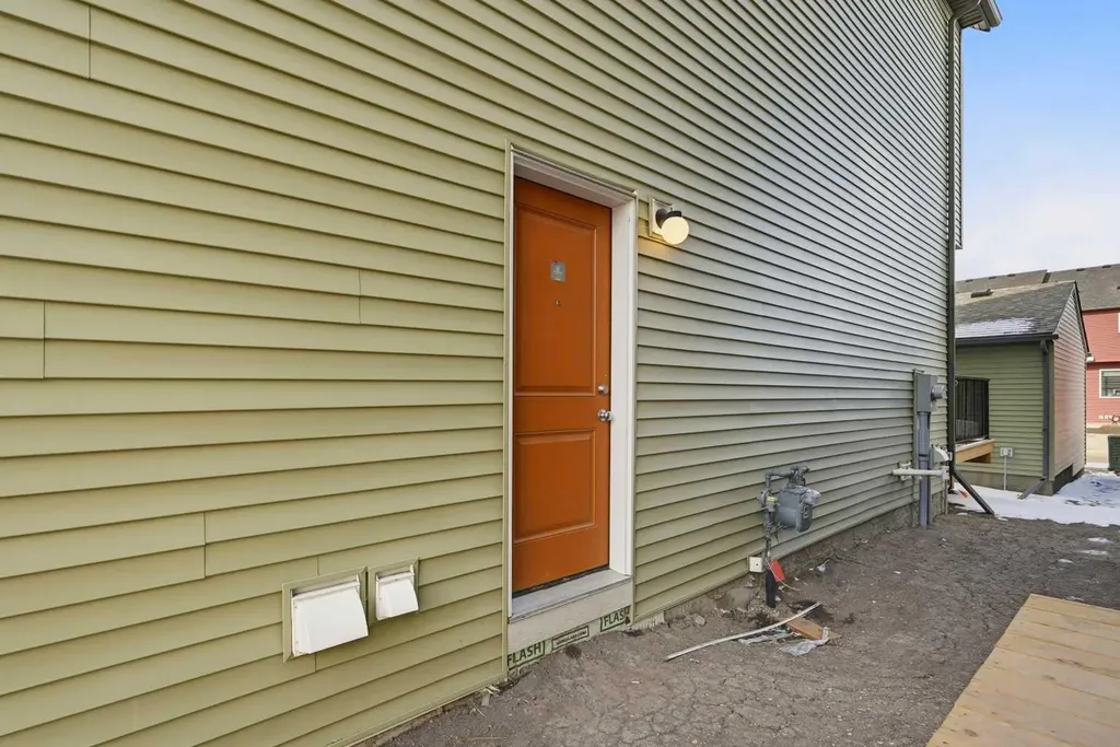 60 Savanna Place NE Calgary AB T3J 0X5