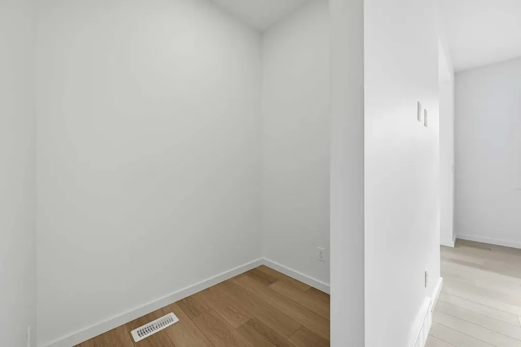 60 Savanna Place NE Calgary AB T3J 0X5