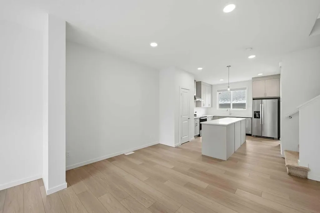 60 Savanna Place NE Calgary AB T3J 0X5