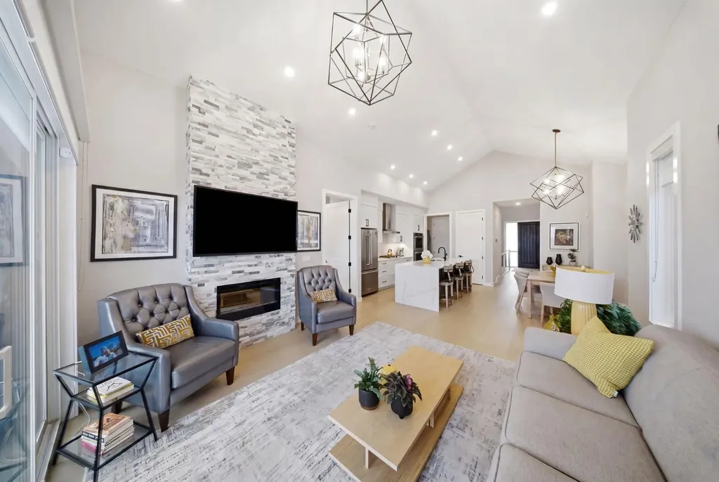 408 Crestridge Common SW Calgary AB T3B 6J5