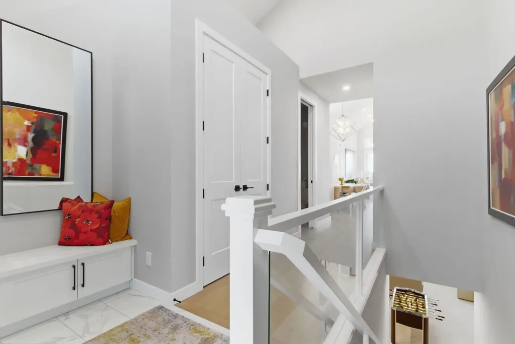 408 Crestridge Common SW Calgary AB T3B 6J5