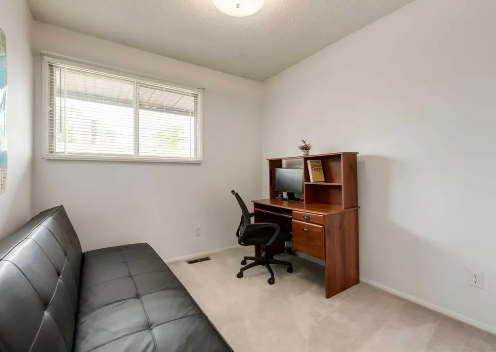 7172 Coach Hill Road SW Calgary AB T3H 1C8