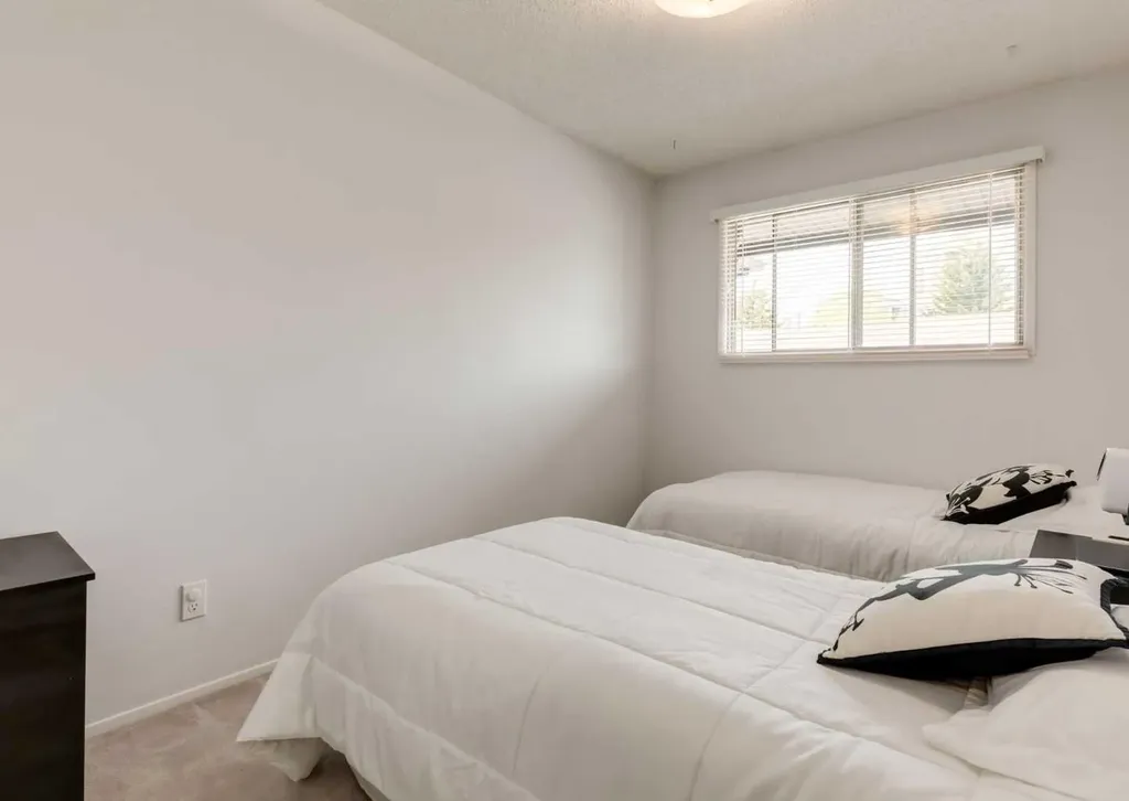 7172 Coach Hill Road SW Calgary AB T3H 1C8
