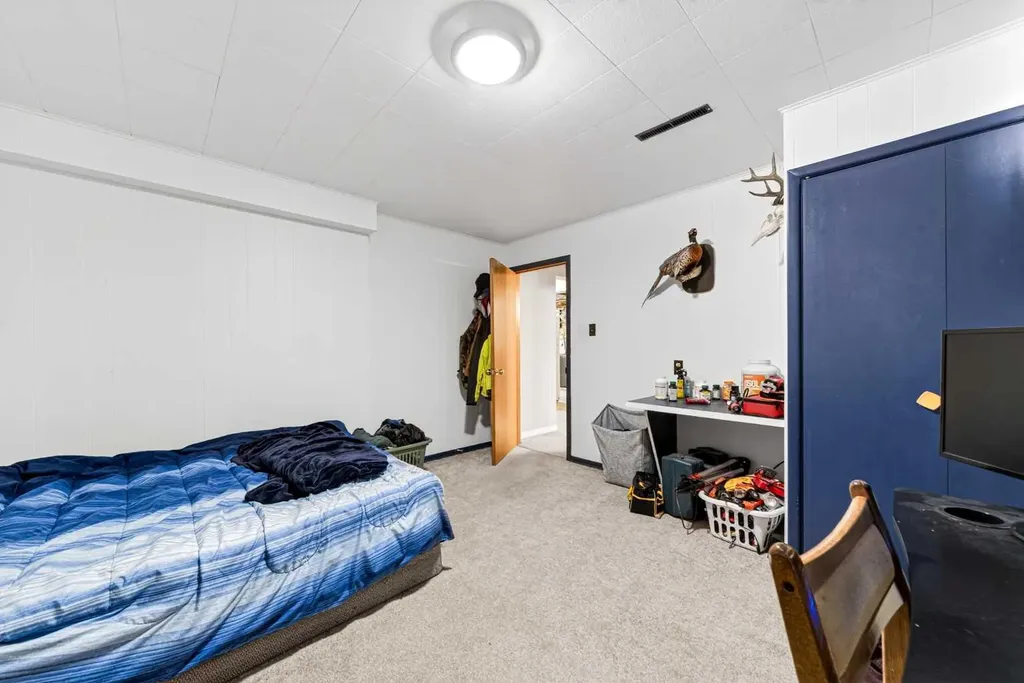 1813 123 Street Blairmore AB T0K0E0