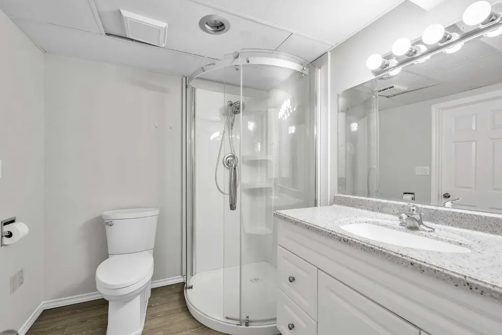 7127 18 Street SE Calgary AB T2C 1K2