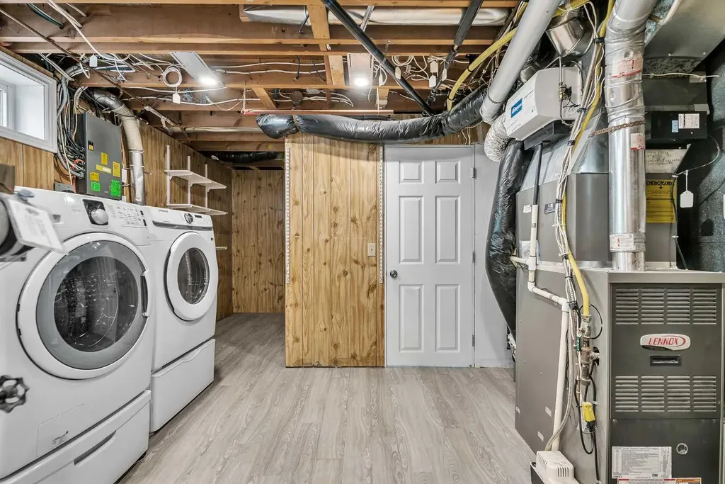 7127 18 Street SE Calgary AB T2C 1K2
