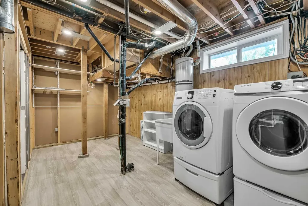 7127 18 Street SE Calgary AB T2C 1K2
