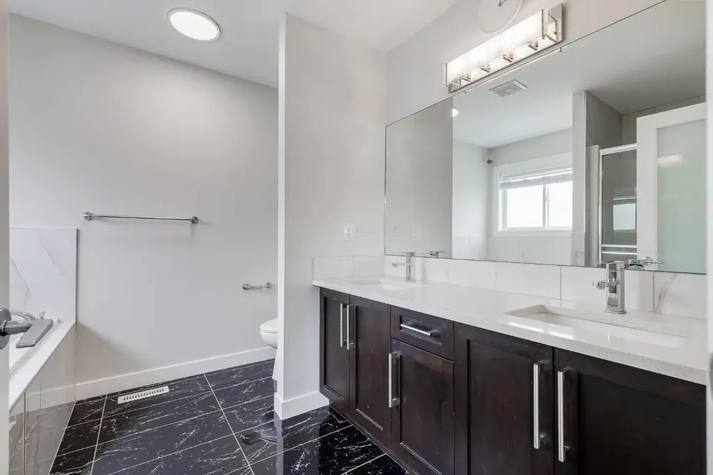 503 Bayview Way SW Airdrie AB T4B 5C7