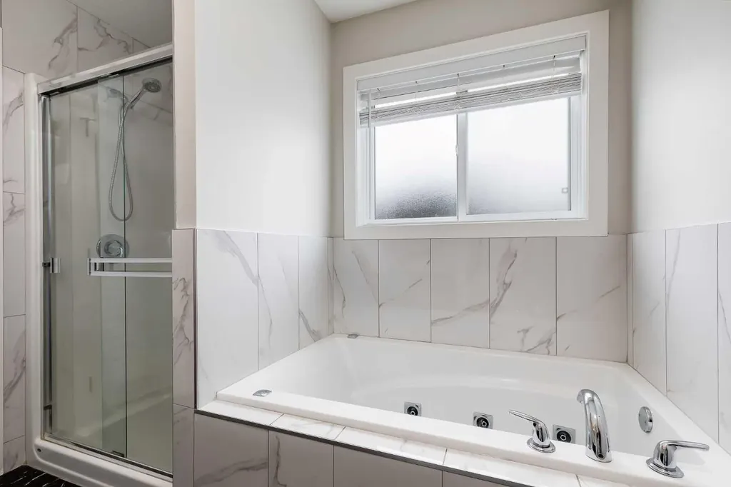 503 Bayview Way SW Airdrie AB T4B 5C7