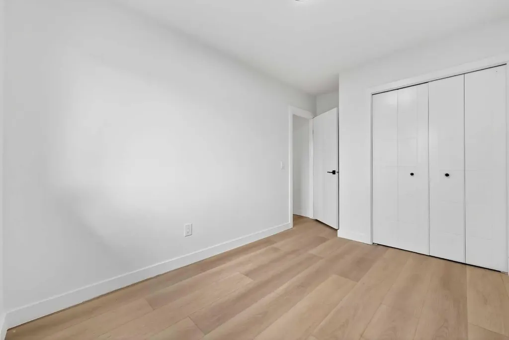 5423 Madigan Drive NE Calgary AB T2A 5T5