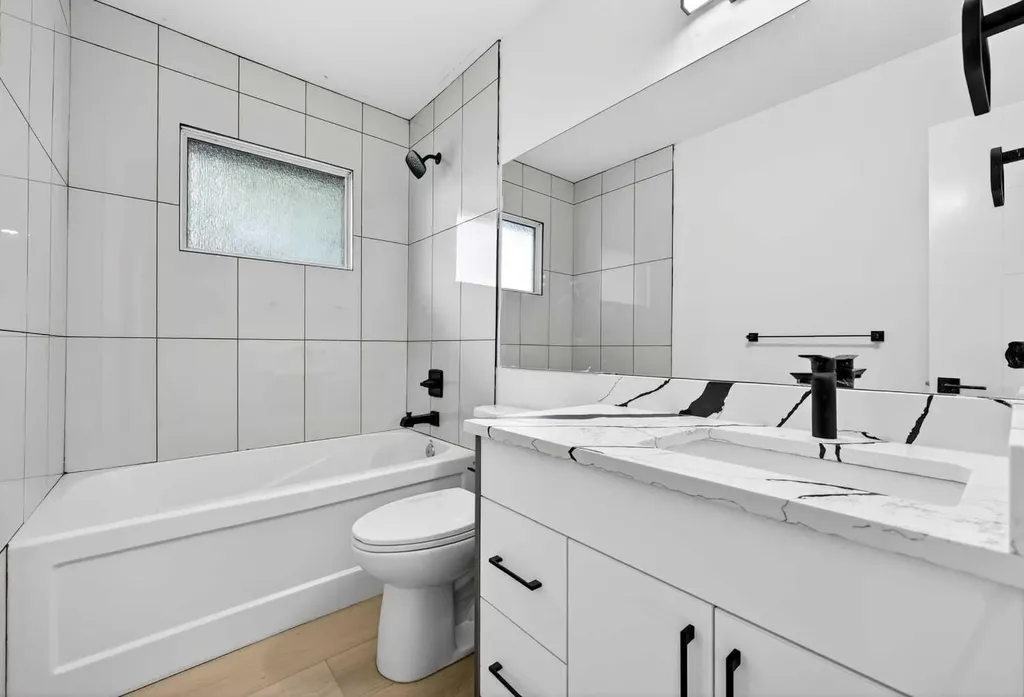 5423 Madigan Drive NE Calgary AB T2A 5T5