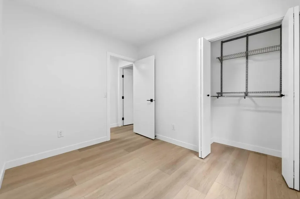 5423 Madigan Drive NE Calgary AB T2A 5T5